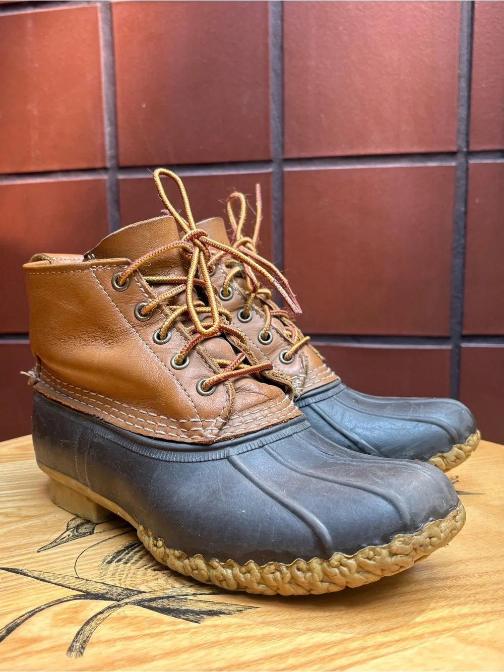 L.L. Bean Women’s Duck Boots 6 inch Size 8